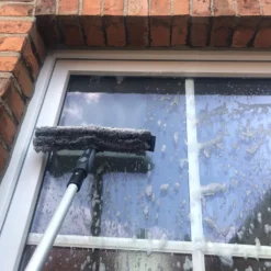 FenWi Teleskop Fensterputzer Profi Set Mit 6m Teleskopstange Gelenk & 35/40cm Kombi Fensterwischer I 600cm Aluminium Teleskopstiel Für Hohe Fenster Und Glasfronten -Leifheit || Vileda || Wenko Verkaufsgeschäft 1511f06d17398cae797dd2c86f59b9af