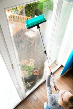 Genius Fensterwischer Deluxe-Set 7 Tlg - Fensterputzer + Ausziehbarer Teleskop-Stiel, Wanne & Mikrofaserbezug | Streifenfreie Sauberkeit; A81964 -Leifheit || Vileda || Wenko Verkaufsgeschäft 4566374d37b830514529dfd34a80026a