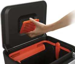 Joseph Joseph Abfalleimer Titanmit Pressfunktion 90 Liter -Leifheit || Vileda || Wenko Verkaufsgeschäft 63136ab760409906a9ed5322aa58c98e