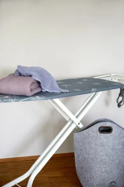 Wenko Bügeltisch Professional 20 Wenko Bügeltisch Professional -Leifheit || Vileda || Wenko Verkaufsgeschäft 808290f46ca3830ca76362c2e6a5ee40