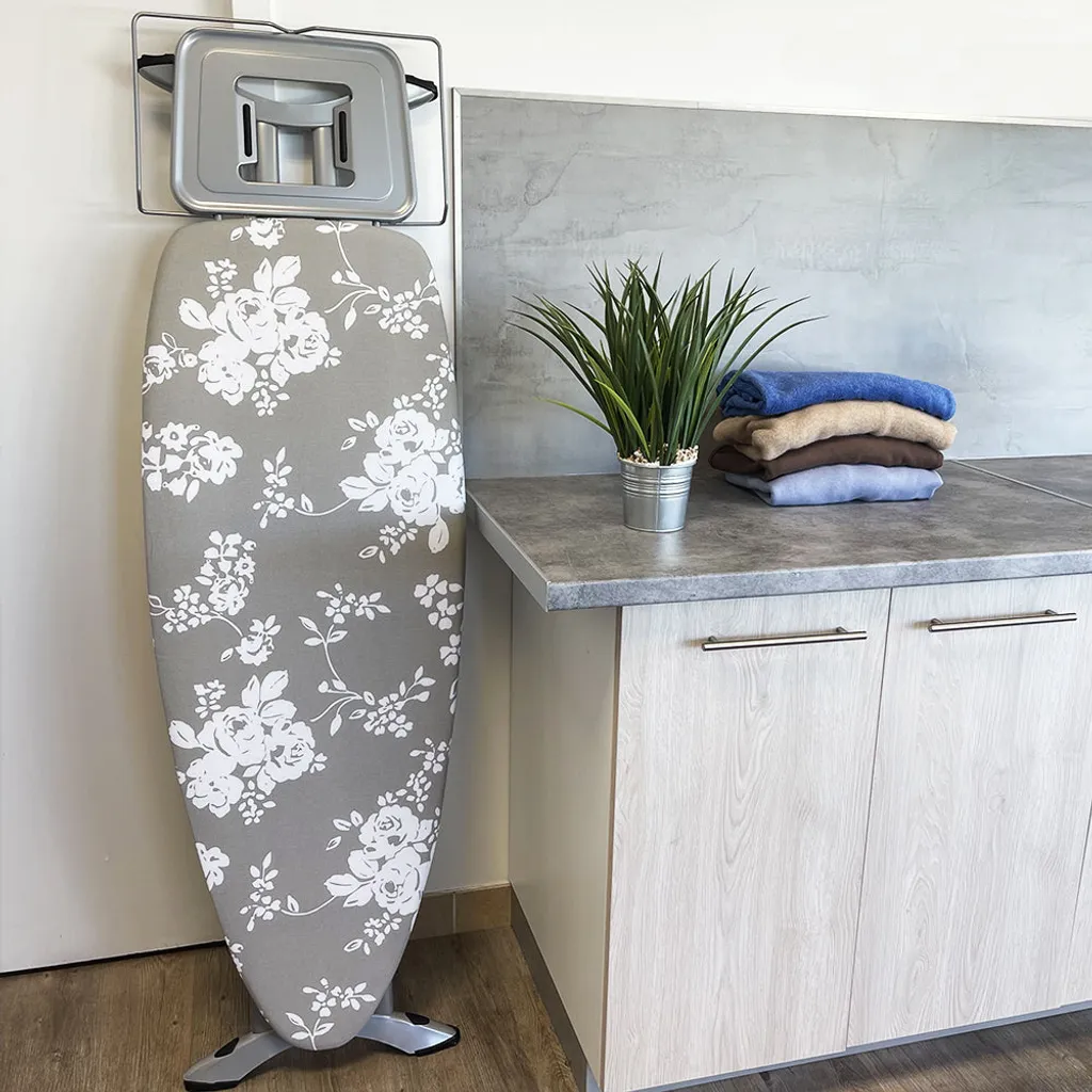 Zusammenklappbarer Bügeltisch 130x47cm WILD 3 Zusammenklappbarer Bügeltisch 130x47cm WILD – Bild 3