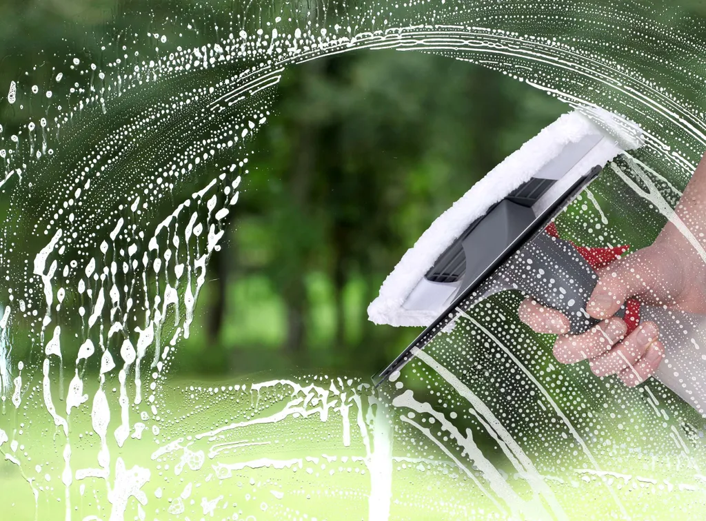 Dirt Devil 3-in-1 Fensterreiniger Mit Sprühfunktion - Fensterabzieher, Reinigungstuch Und Behälter - 240ML - Grau/Rot 2 Dirt Devil 3-in-1 Fensterreiniger Mit Sprühfunktion - Fensterabzieher, Reinigungstuch Und Behälter - 240ML - Grau/Rot – Bild 2