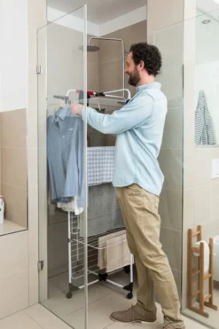 Vileda Mixer 4 - Vertikaler Stahlturm-Wäscheständer, 40 Meter Trockenraum, 4 Gestelle, Kleiner Kleiderständer Und Bügel, Offene Maße 169 X 71 X 71 X 71 Cm, Farbe Weiß -Leifheit || Vileda || Wenko Verkaufsgeschäft b9e160ff9c0bce96c245856888ef9cd3