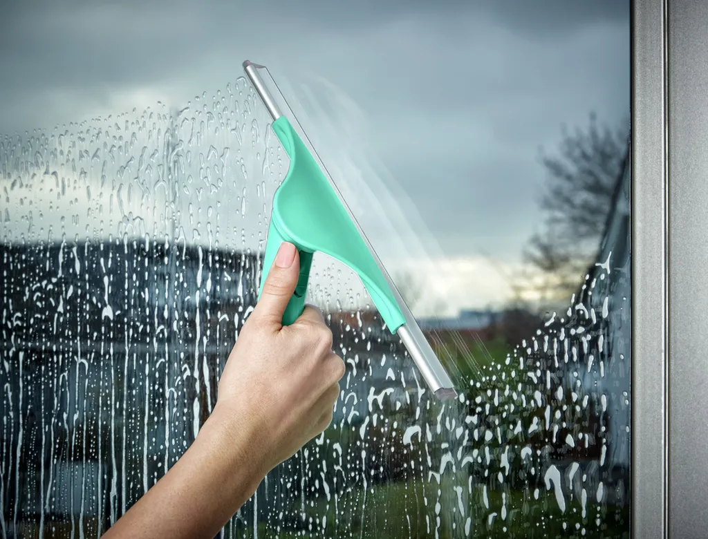 Leifheit Fensterabzieher Window Slider M 2 Leifheit Fensterabzieher Window Slider M – Bild 2