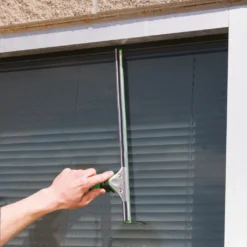 Unger ErgoTec Fensterwischer Breite 45 Cm, Mit S-Schiene Und Grünem Wischergummi -Leifheit || Vileda || Wenko Verkaufsgeschäft e99cf3f6f1502db998565fdc5a5d11f0